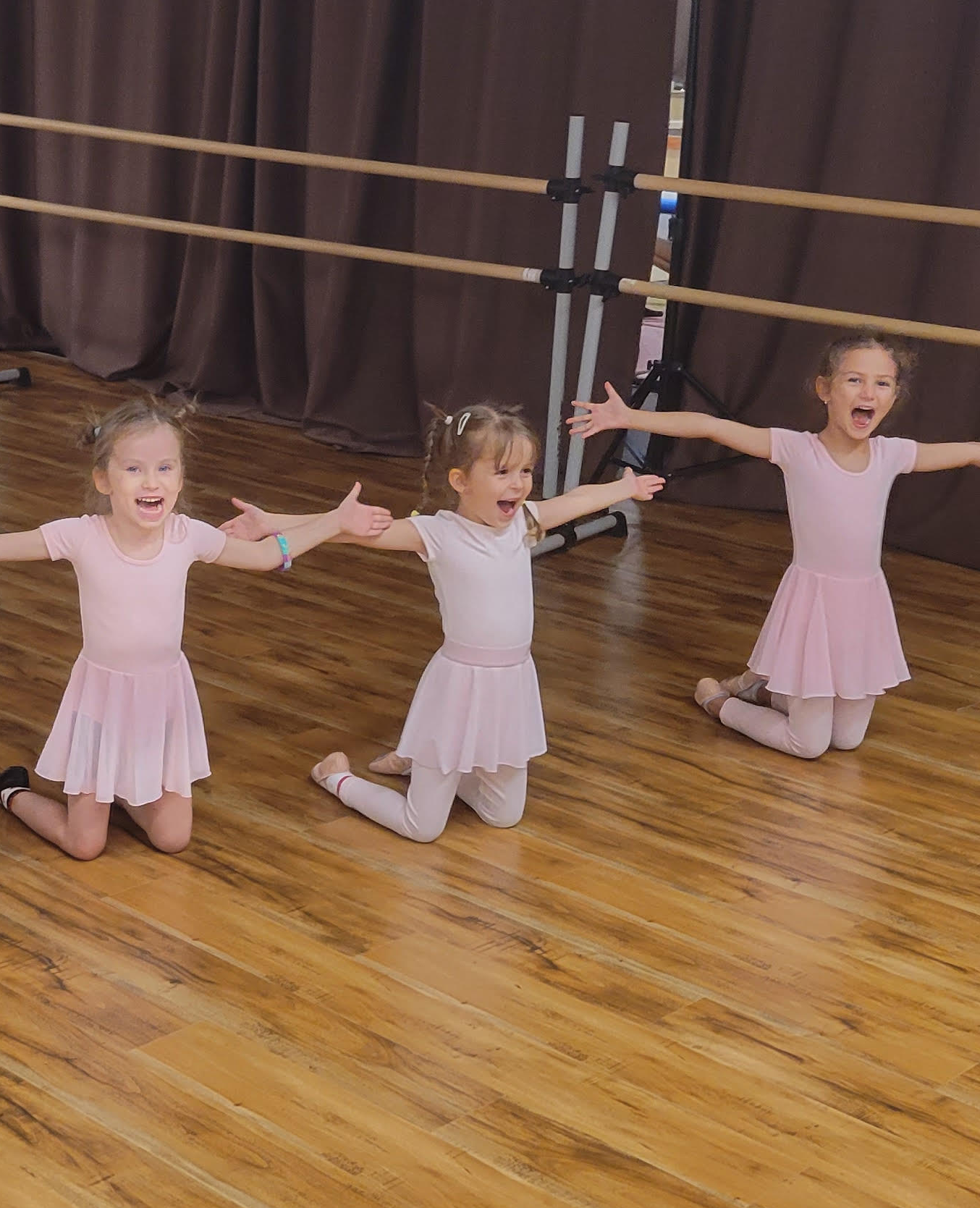 Toddler ballet dancers